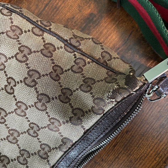 Gucci Vintage Beige and Brown GG Crossbody Bag - Picture 15 of 16